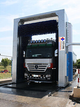 Stark Reinigungsgeräte GmbH - LKW Portalwaschanlage